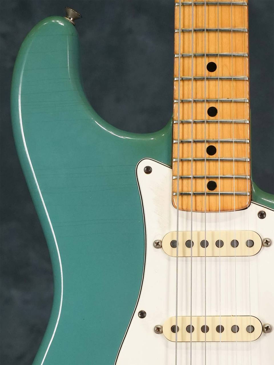 Fender 1981 Stratocaster International Color Maui Blue