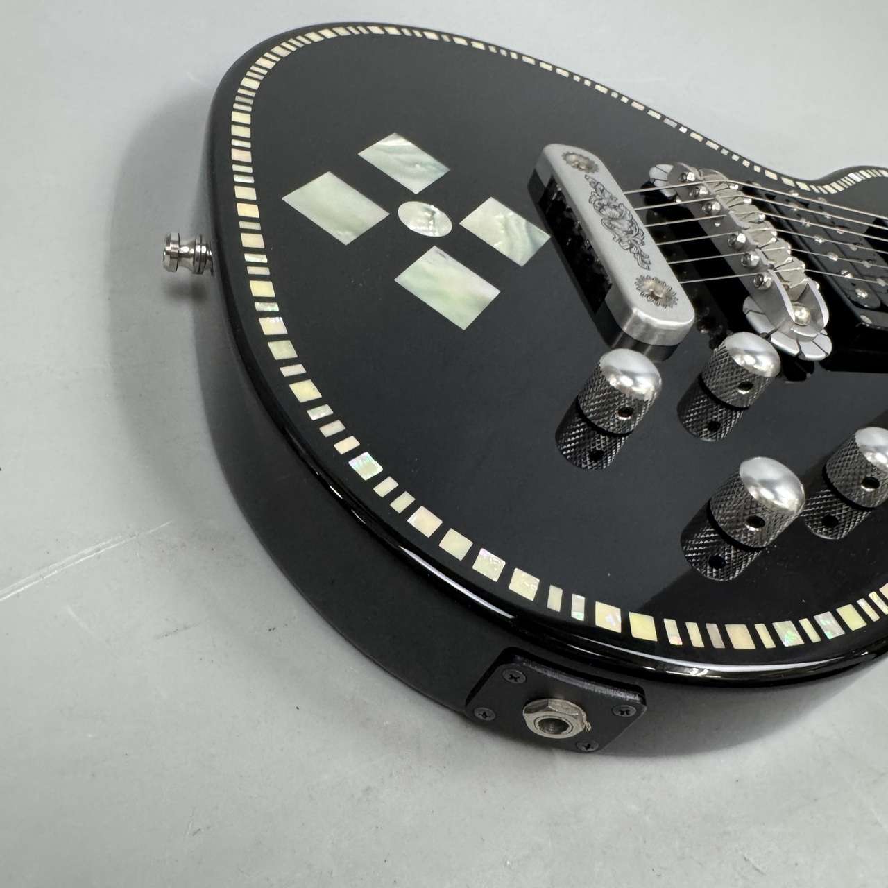Zemaitis A24SU BLACK PERAL DIAMOND（中古）【楽器検索デジマート】