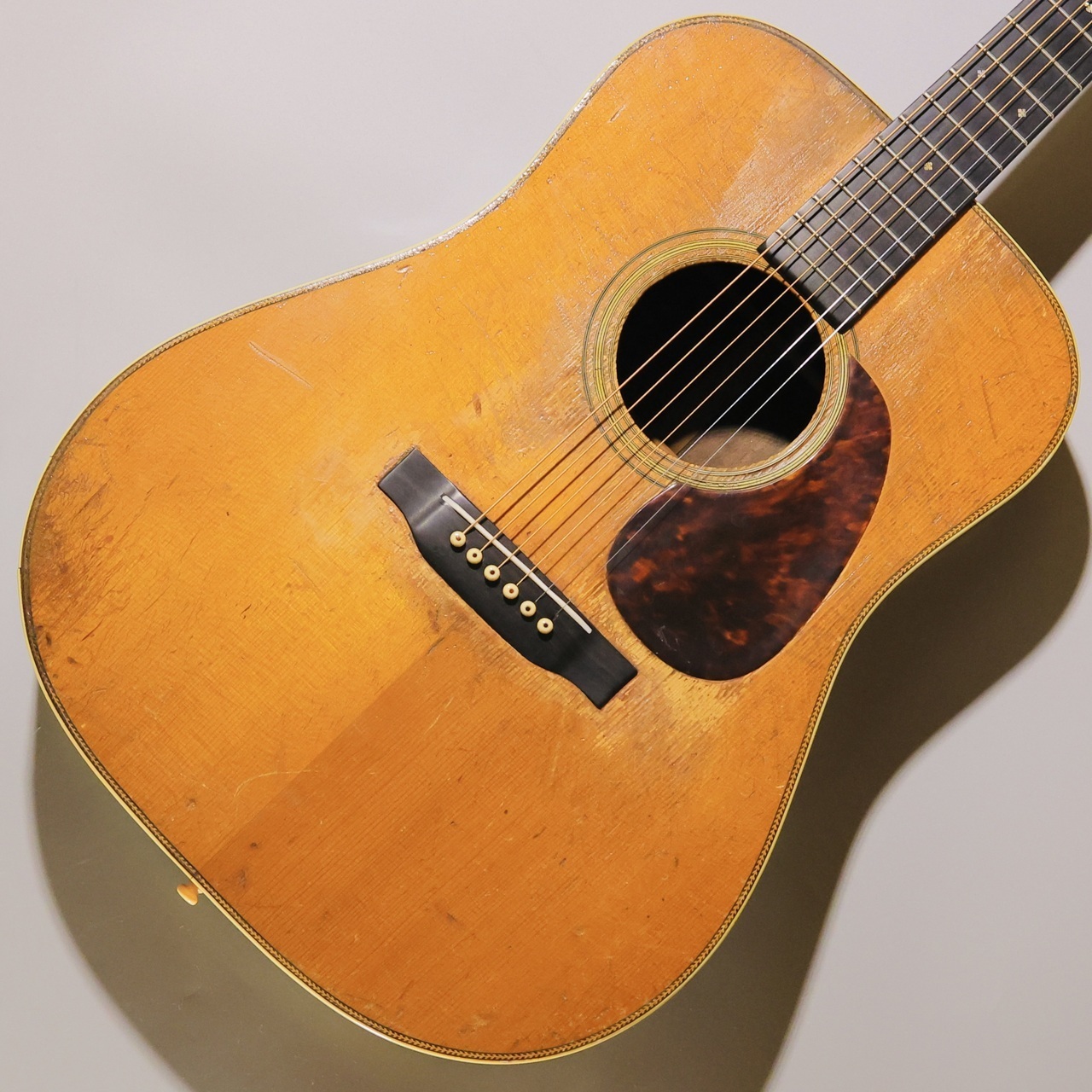 ローズウッド単板削り出しのマーチン Dモデル用ピックガード Martin D-28 '1944【超貴重品!ヴィンテージブラジリアンローズウッド