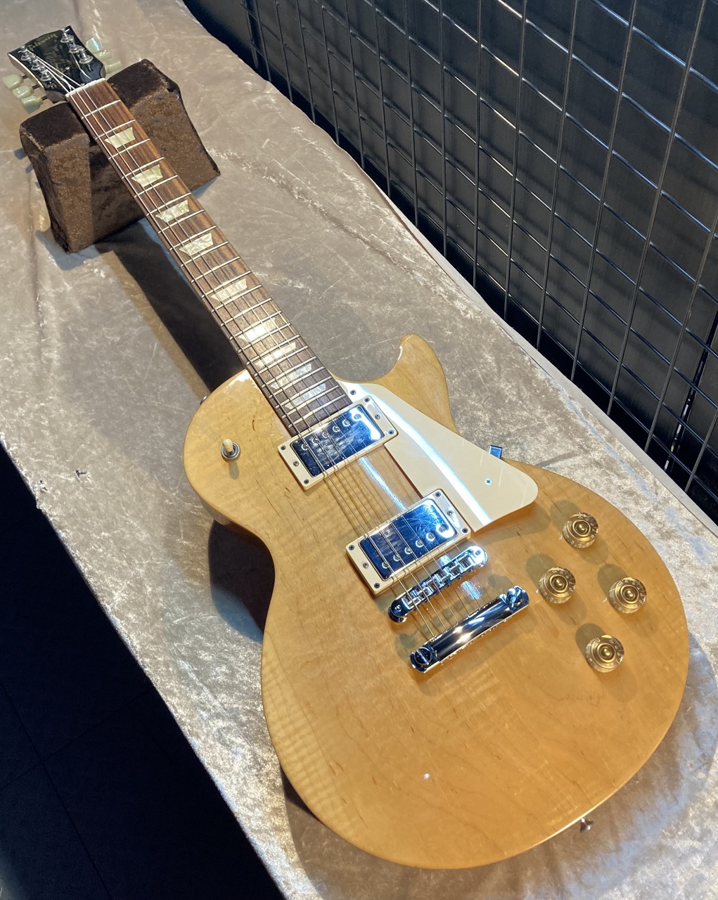 【0時まで】Gibson Les Paul Studio 2006ハードケース付 0時まで】Gibson Les Paul Studio 2006ハードケース付 0時まで】Gibson Les