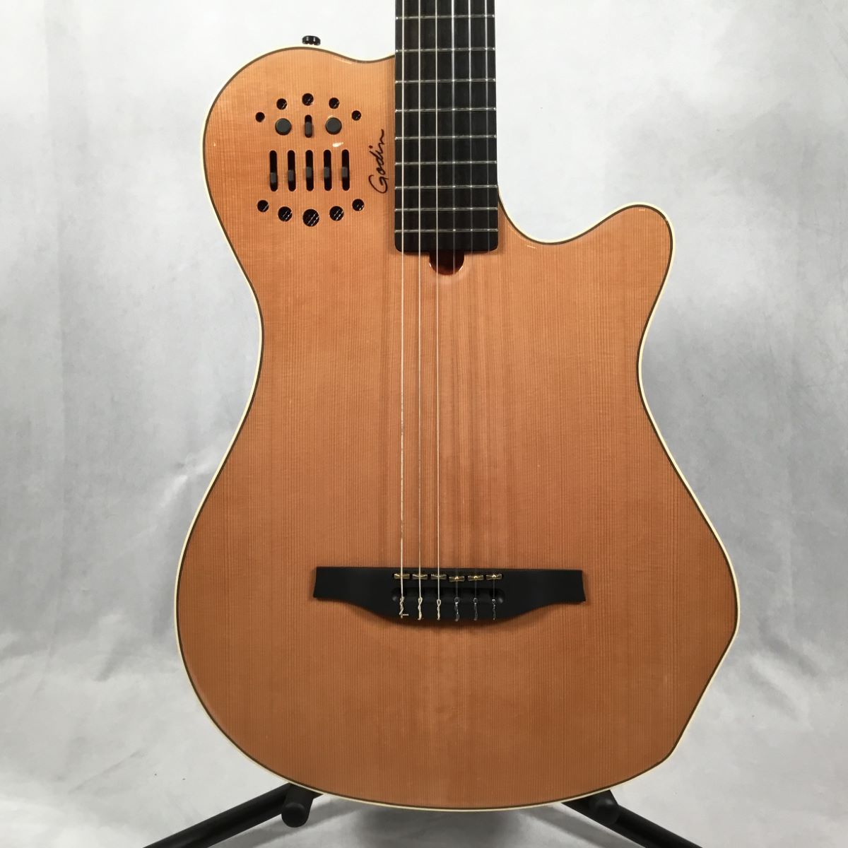 Godin MultiacGrandConc