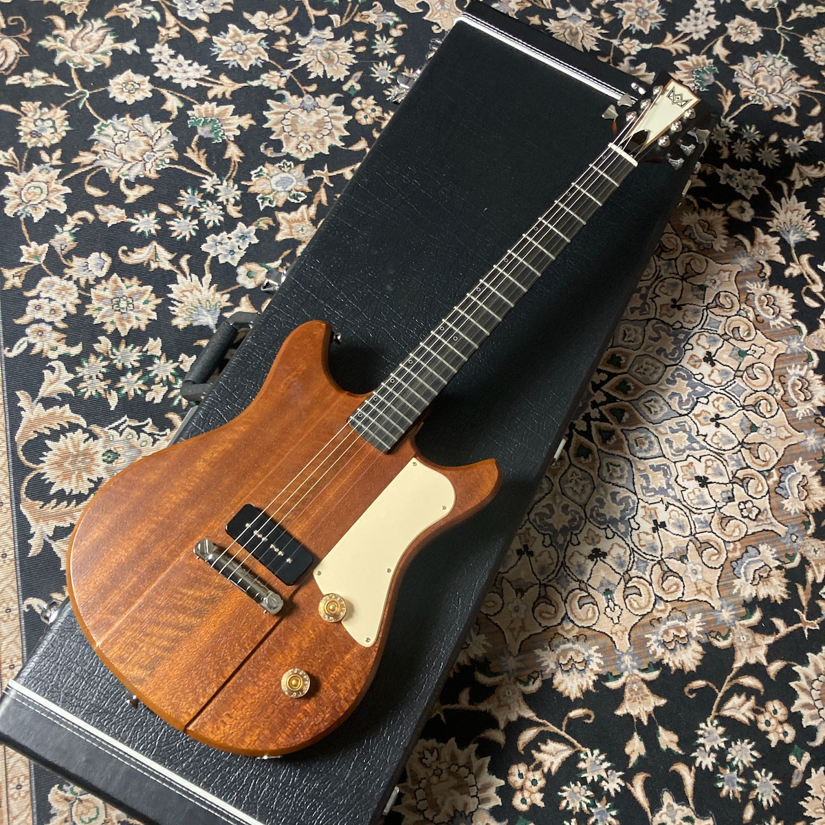 Blast Cult X-Guitar Double Cutaway（新品/送料無料）【楽器検索
