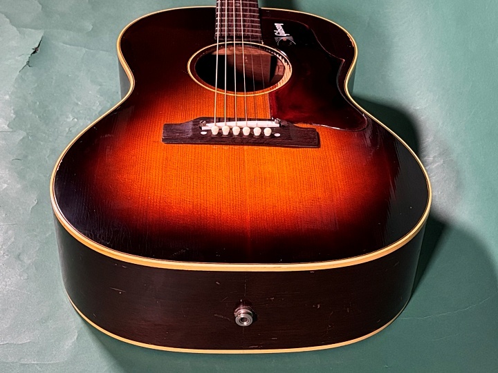 Gibson B-25 TSB（ビンテージ）【楽器検索デジマート】