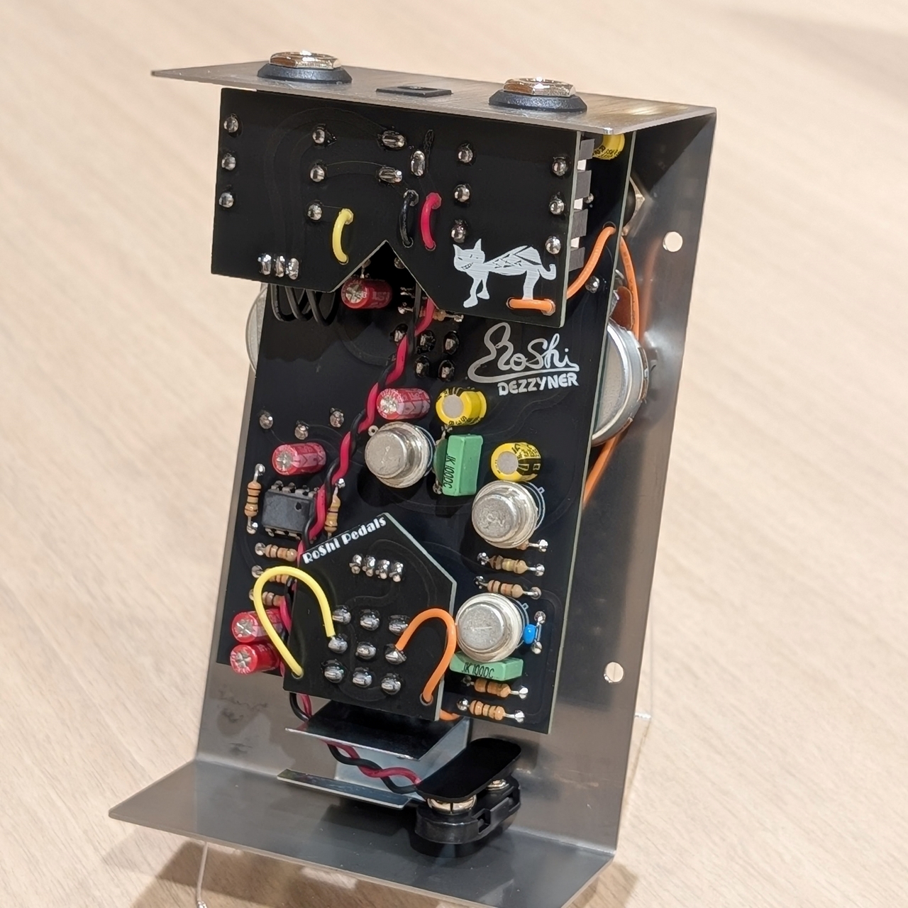 RoShi Pedals DEZZYNER result【ペダルは生き物】【FUZZ】（新品