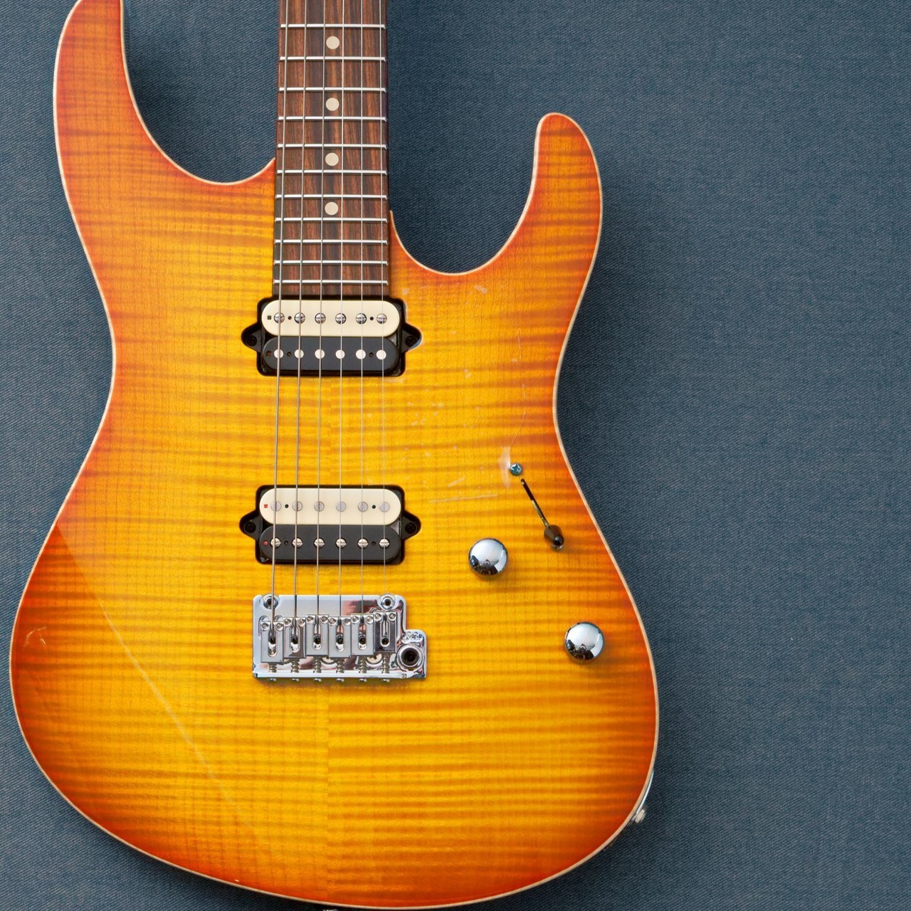 Suhr JE-Line Modern Plus -Suhr Burst- 【アッシュボディ】【3.40kg
