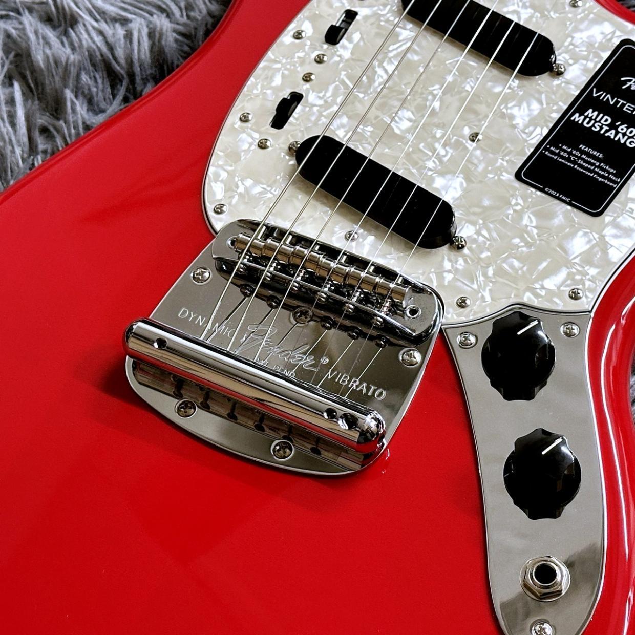 Fender Vintera III Mid '60s Mustang,Rosewood Fingerboard, Dakota