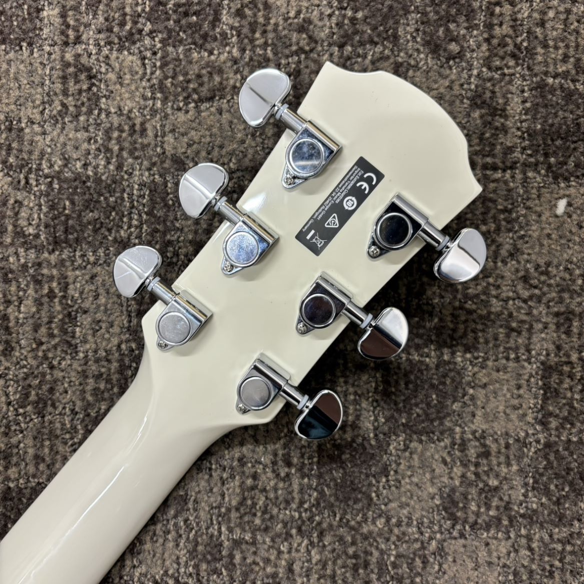 Yamaha APX600 アコースティックギター ホワイト　エレアコ エレクトリックアコースティックギター(ビンテージホワイト