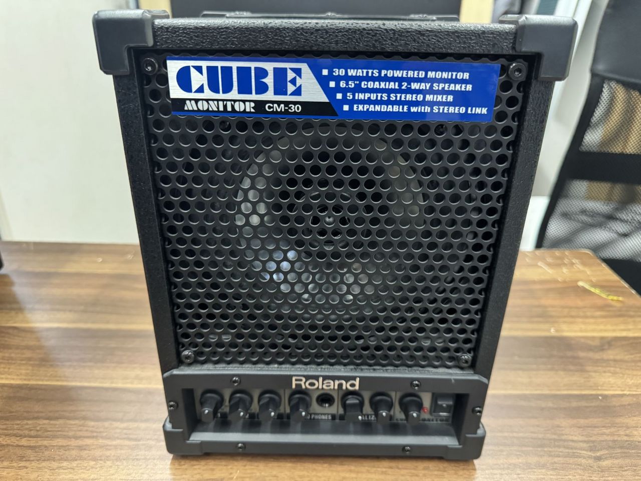 Roland CM-30 モニタースピーカー 小規模ライブPA（B級特価/送料無料