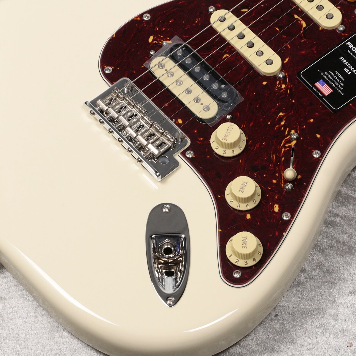 II　Stratocaster?　Maple　HSS,　Fender　エレキギター　Professional　American　Finger