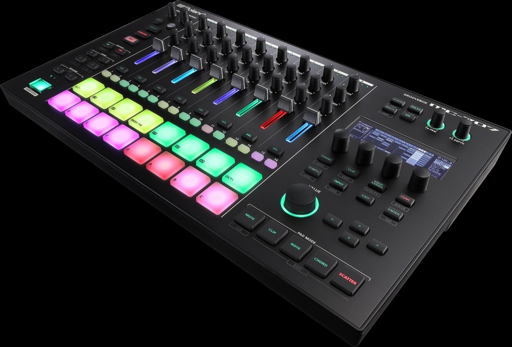 Roland MC-707 グルーヴボックス Roland MC-707 Sampler Drum Machine Synthesizer Groovebox