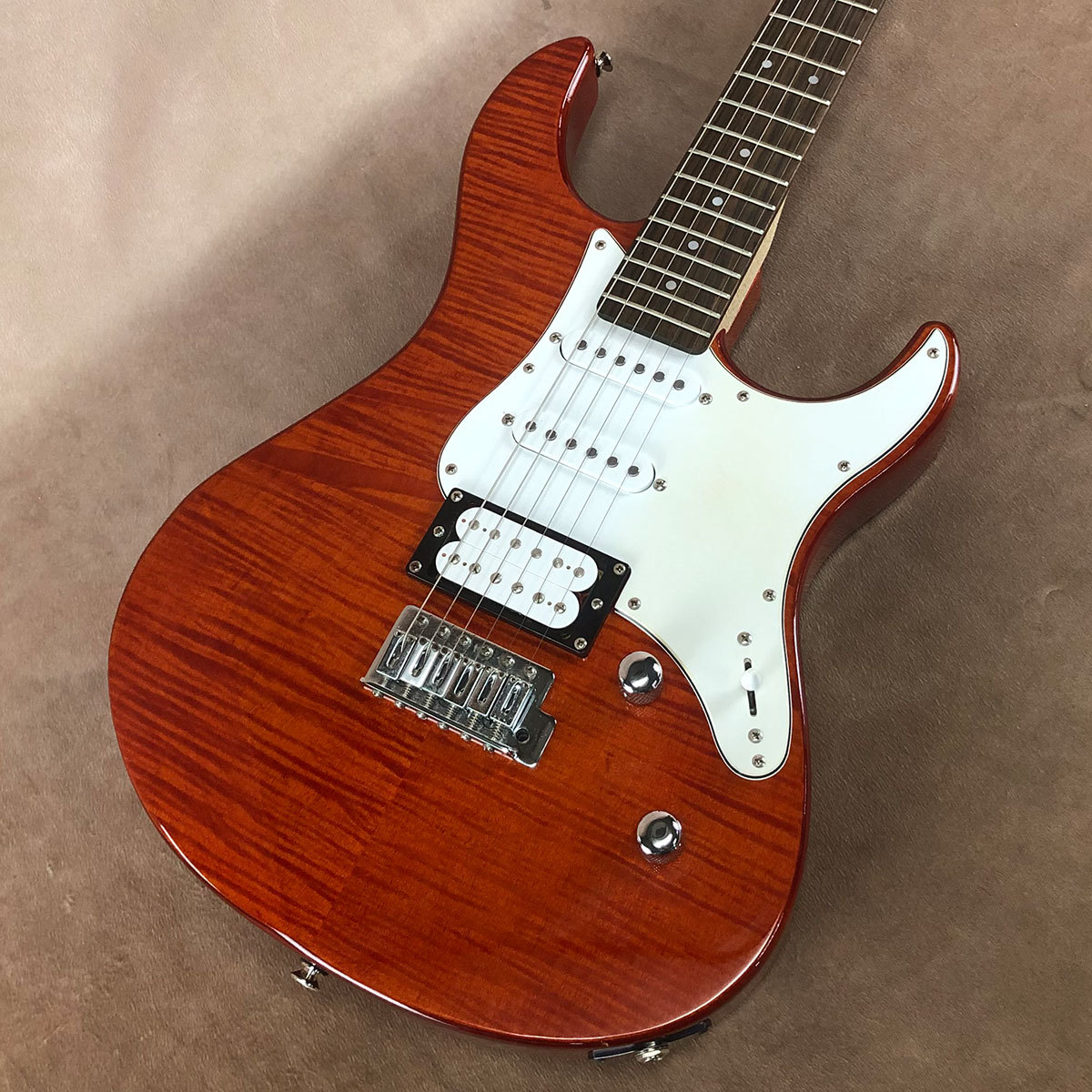 美品YAMAHA PACIFICA212VQM CMB CaramelBrown Yamaha PAC212VQM Caramel Brown Pacifica Electric Guitar
