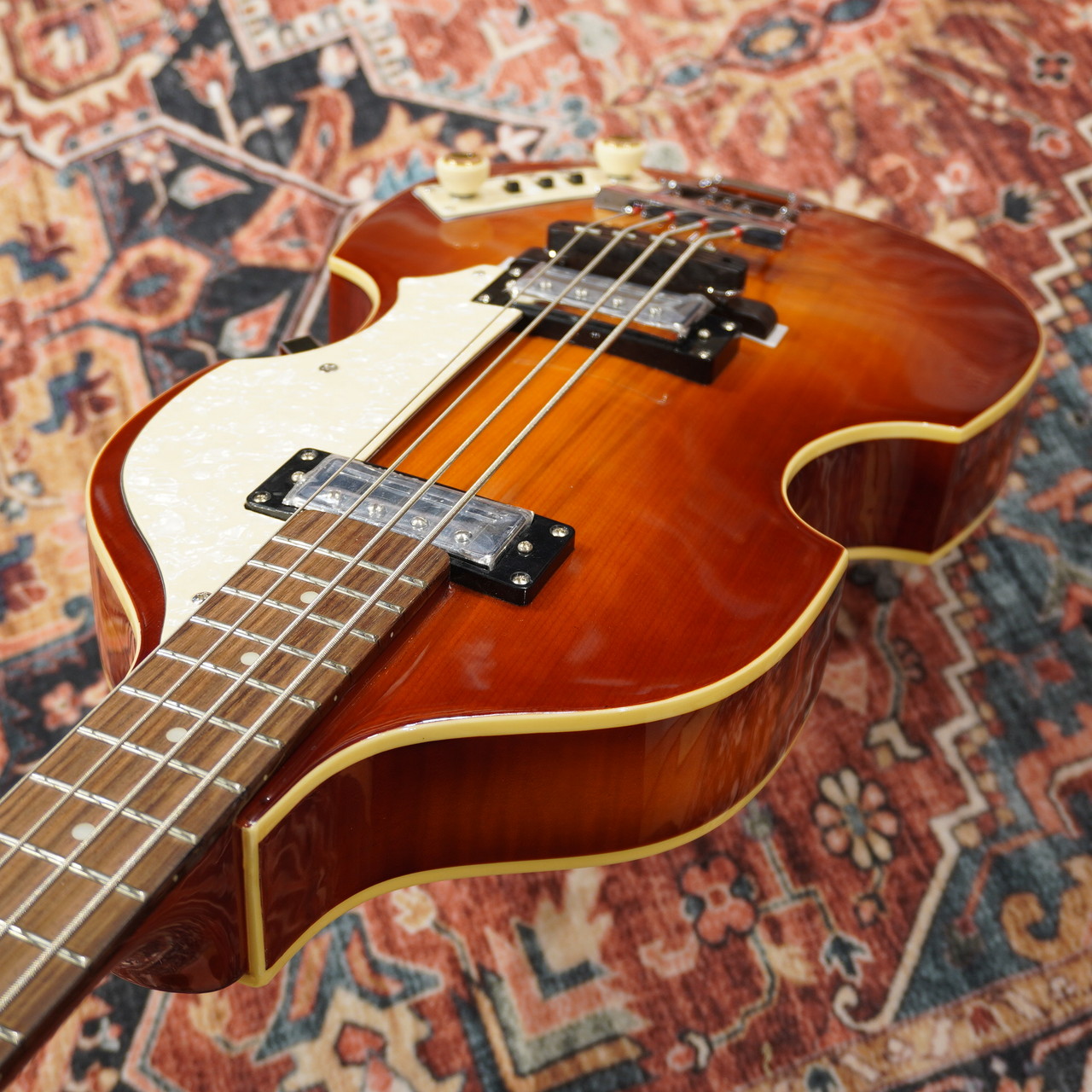 Hofner HI-500/1-SB Ignition Violin Bass Limited Edition Sunburst