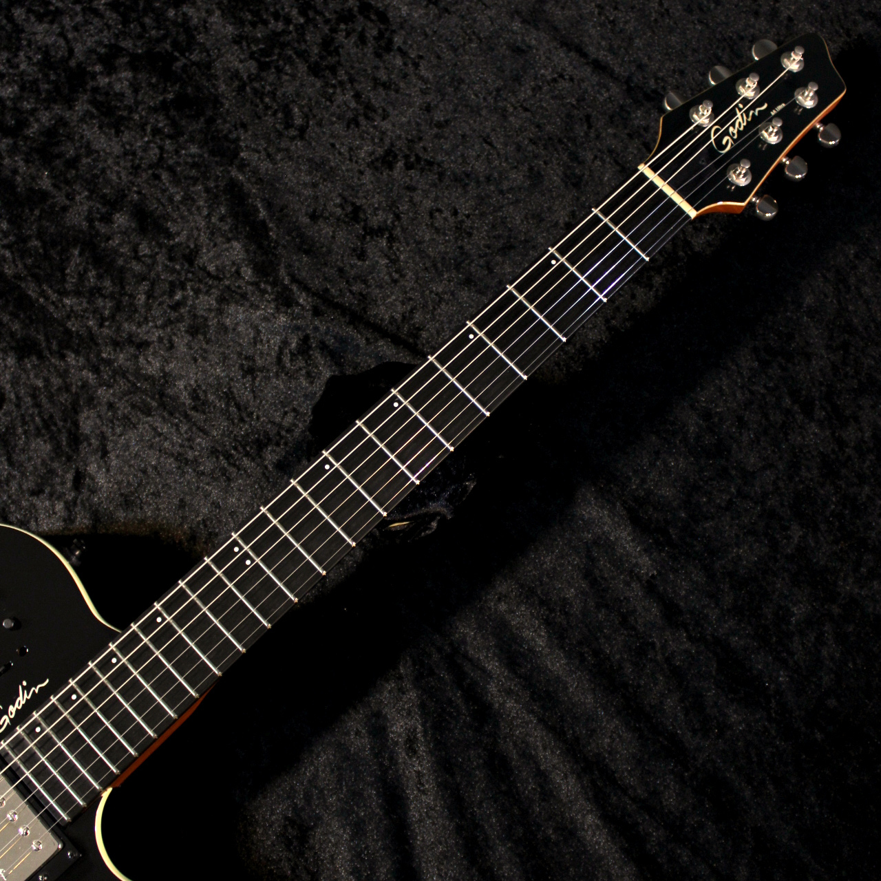 Godin 【USED】A6 Ultra Black 2019年製【福岡店】（中古）【楽器検索