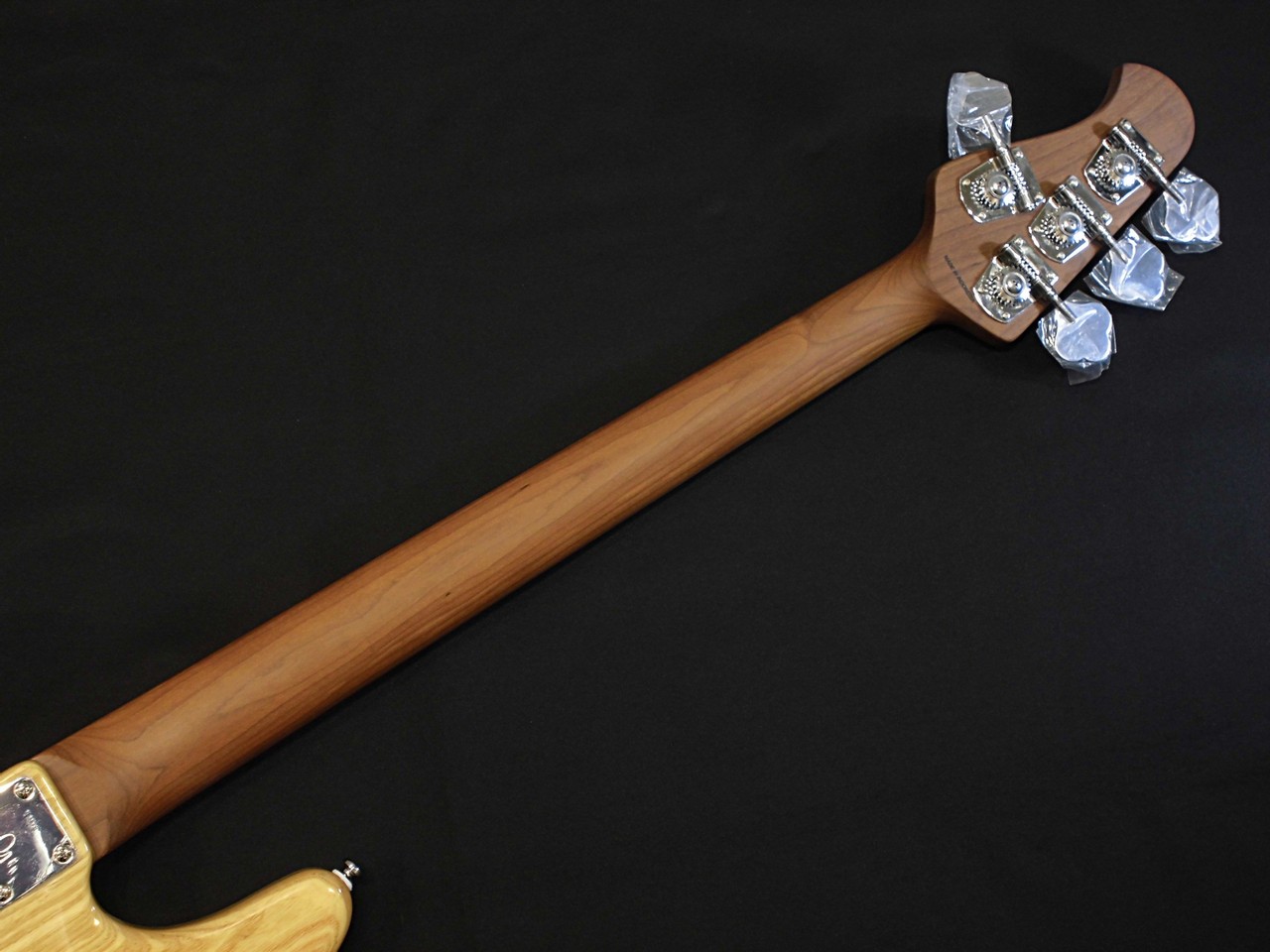 Sterling by MUSIC MAN StingRay RAY34 ASH【 日本限定 !! 】（新品