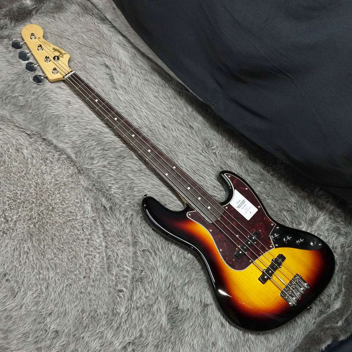 Fender Made in Japan Traditional 60s Jazz Bass RW 3-Color Sunburst