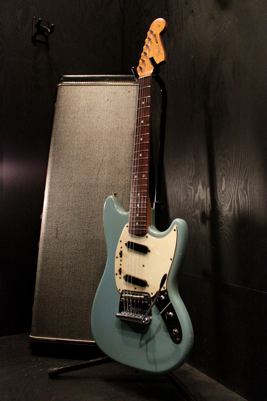 Fender Mustang Daphne Blue 1965（ビンテージ）【楽器検索デジマート】