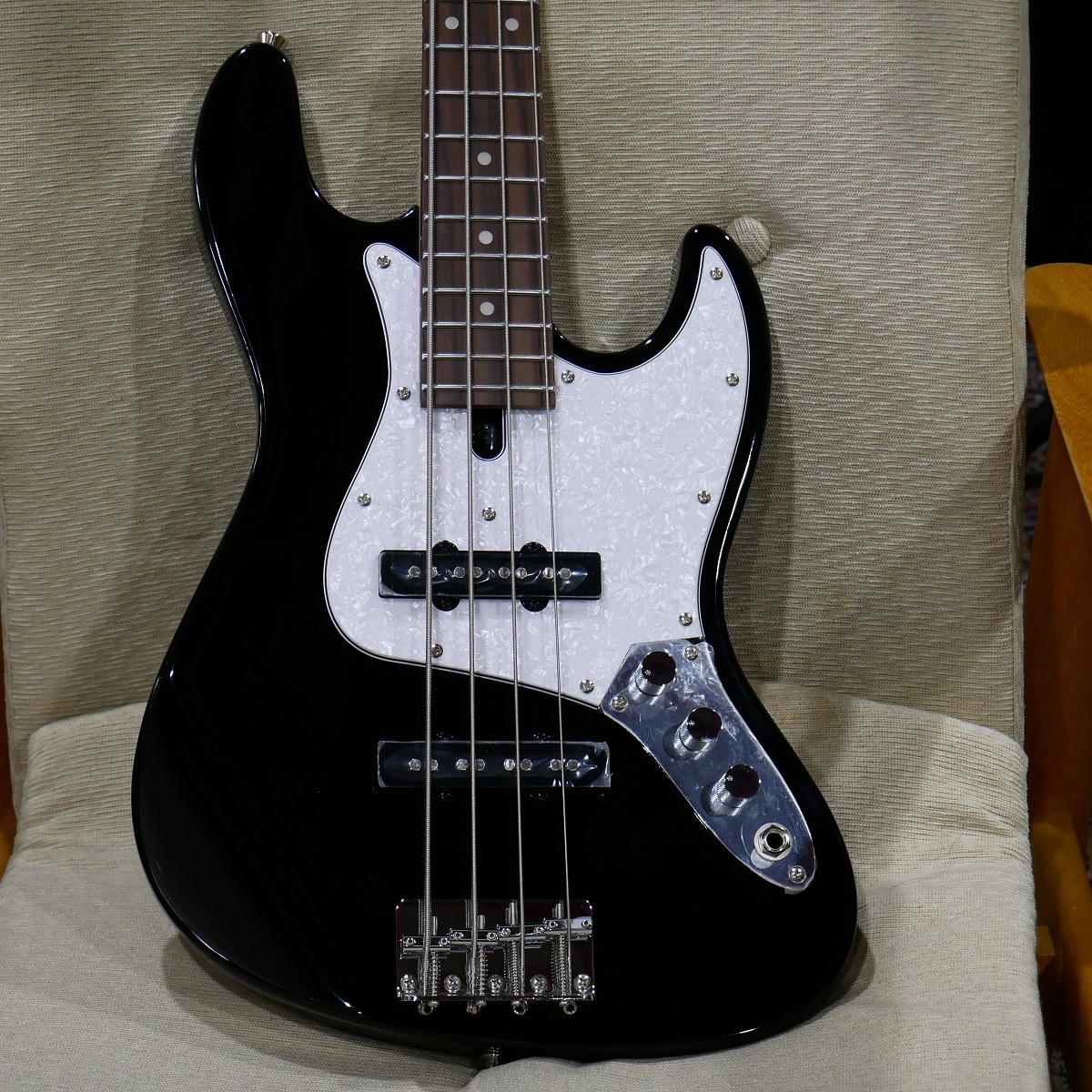 Bacchus WJB-Mini / BLK 【ショート&コンパクトなミニベース】【Ernie