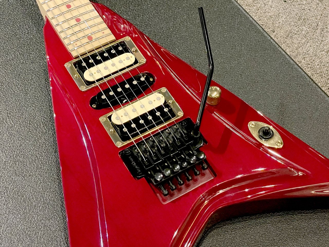 EDWARDS E-PV-143 PANTHERモデル ソフトケース付属 EDWARDS E-PV-143 サーキット vパンサーmodel - メルカリ