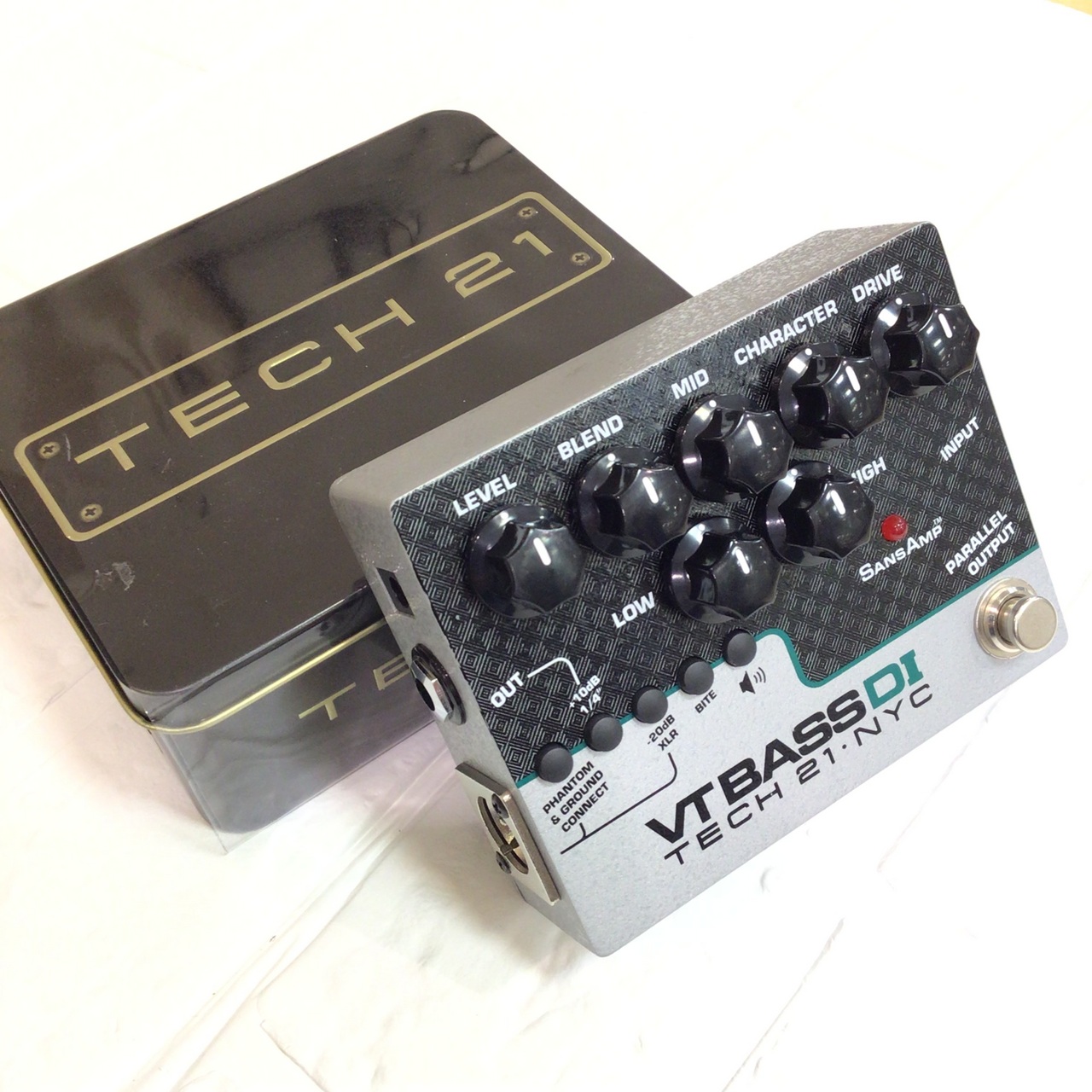 TECH21 VT BASS DI【多機能ベースDI】（新品特価/送料無料