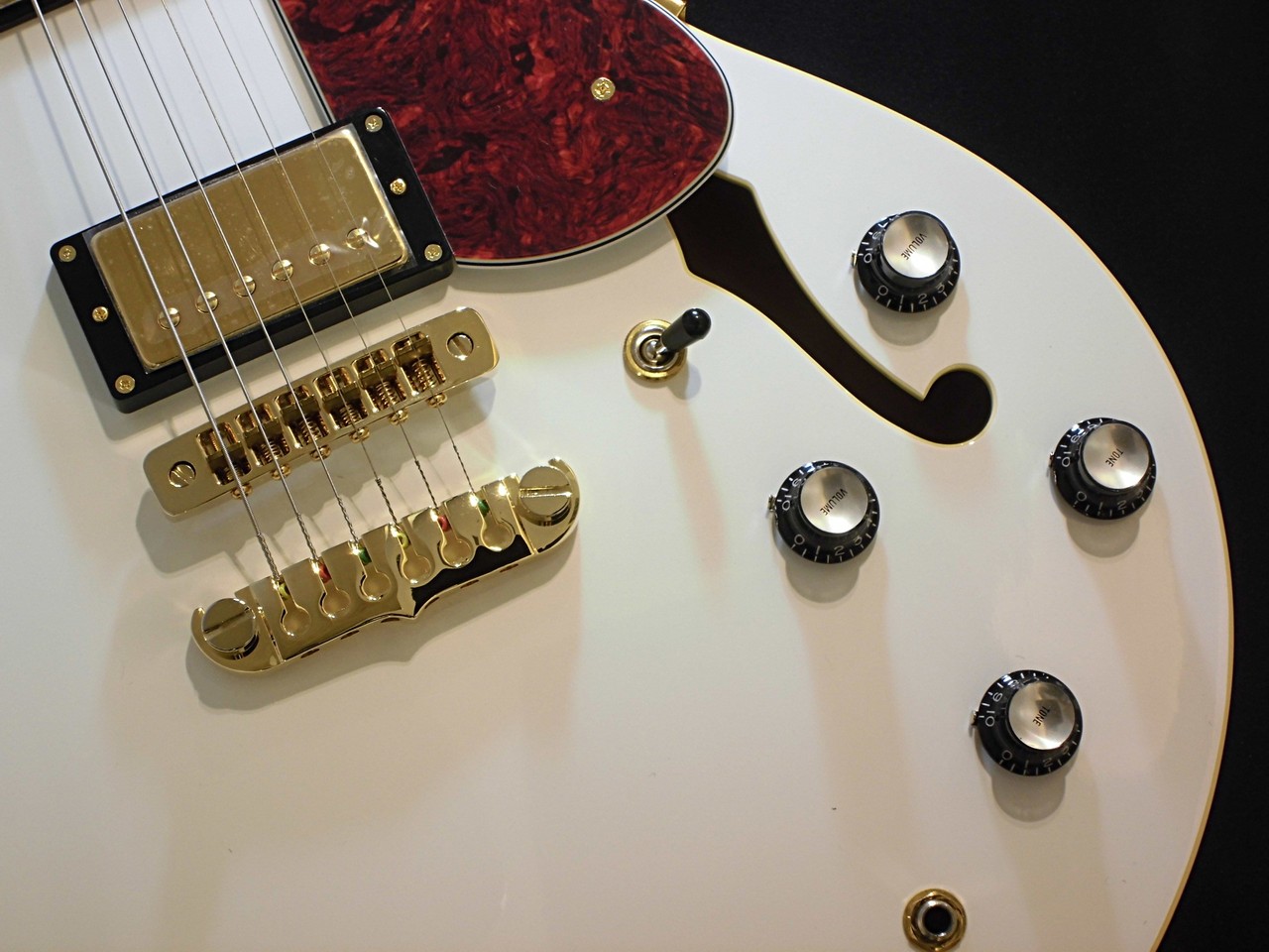 Aria Pro II TA-TONIC / WH (White)【セミアコ】【日本製】【3.36kg