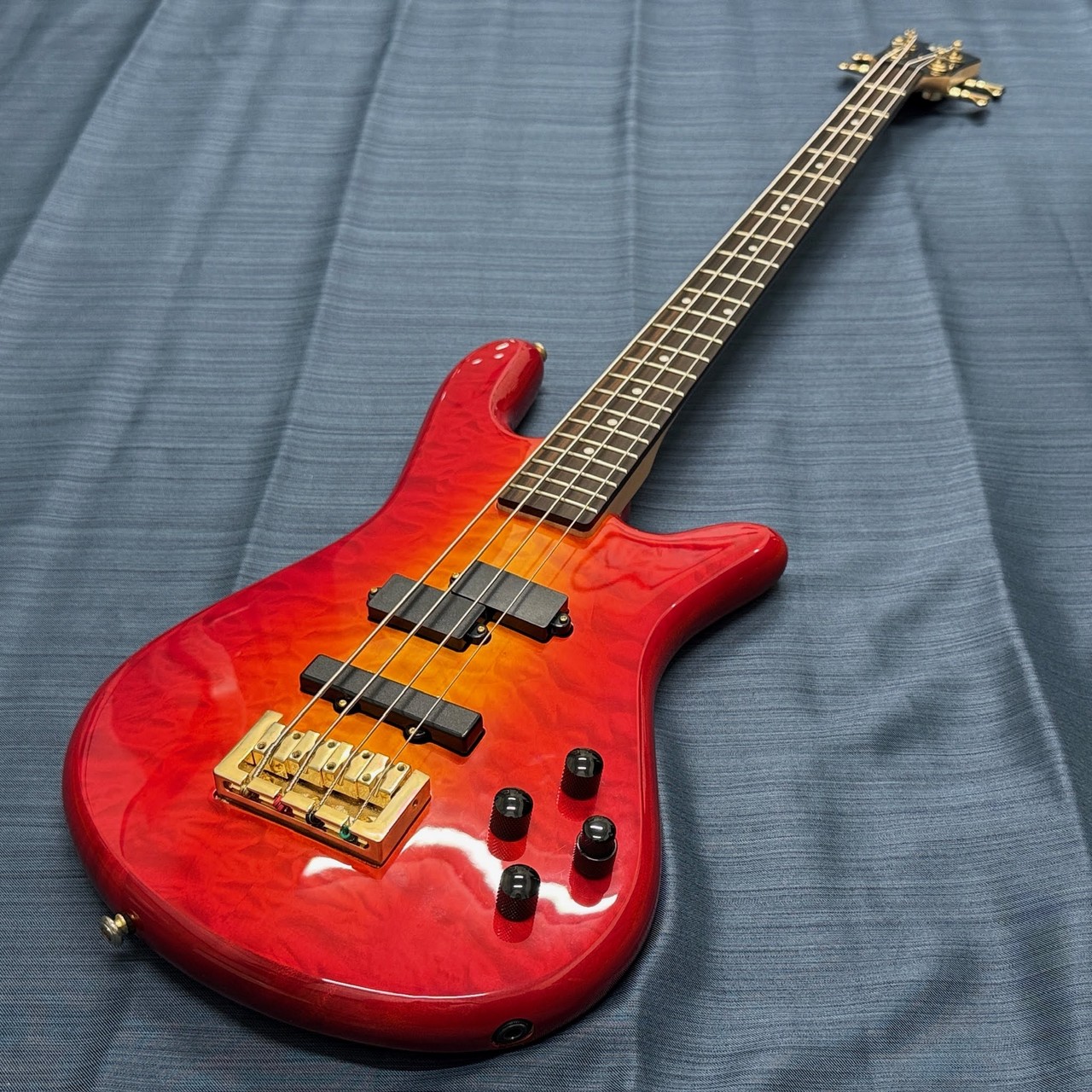 Spector RAS4 RAISE A SUILEN LAYER ベース Spector RAS4 [RAISE A SUILEN LAYER モデル]｜ミュージック