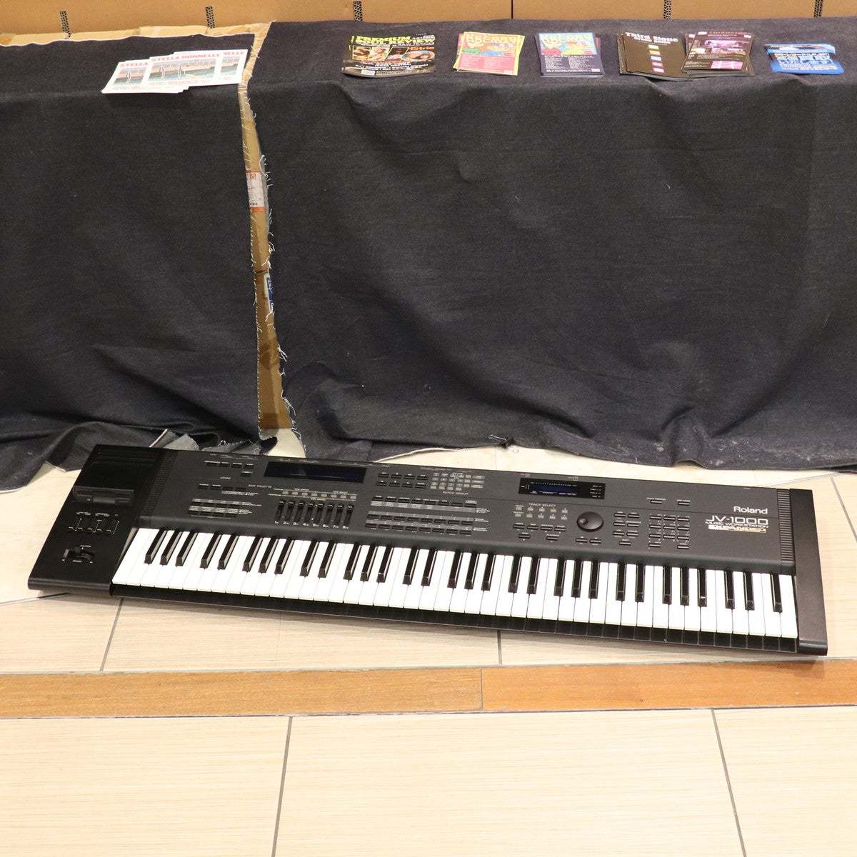 Roland JV-1000 【梅田店】（中古/送料無料）【楽器検索デジマート】