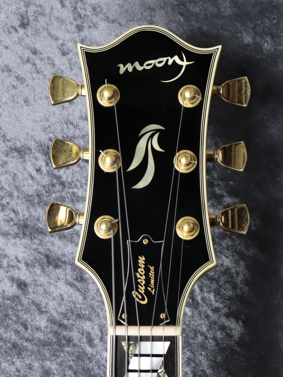 アイドル moon Moon (EP) - Wikipedia