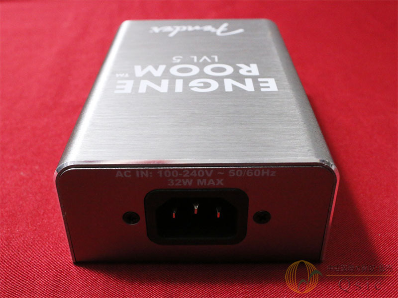 Fender Engine Room LVL5 Power Supply [MM220]【神戸店在庫】（中古
