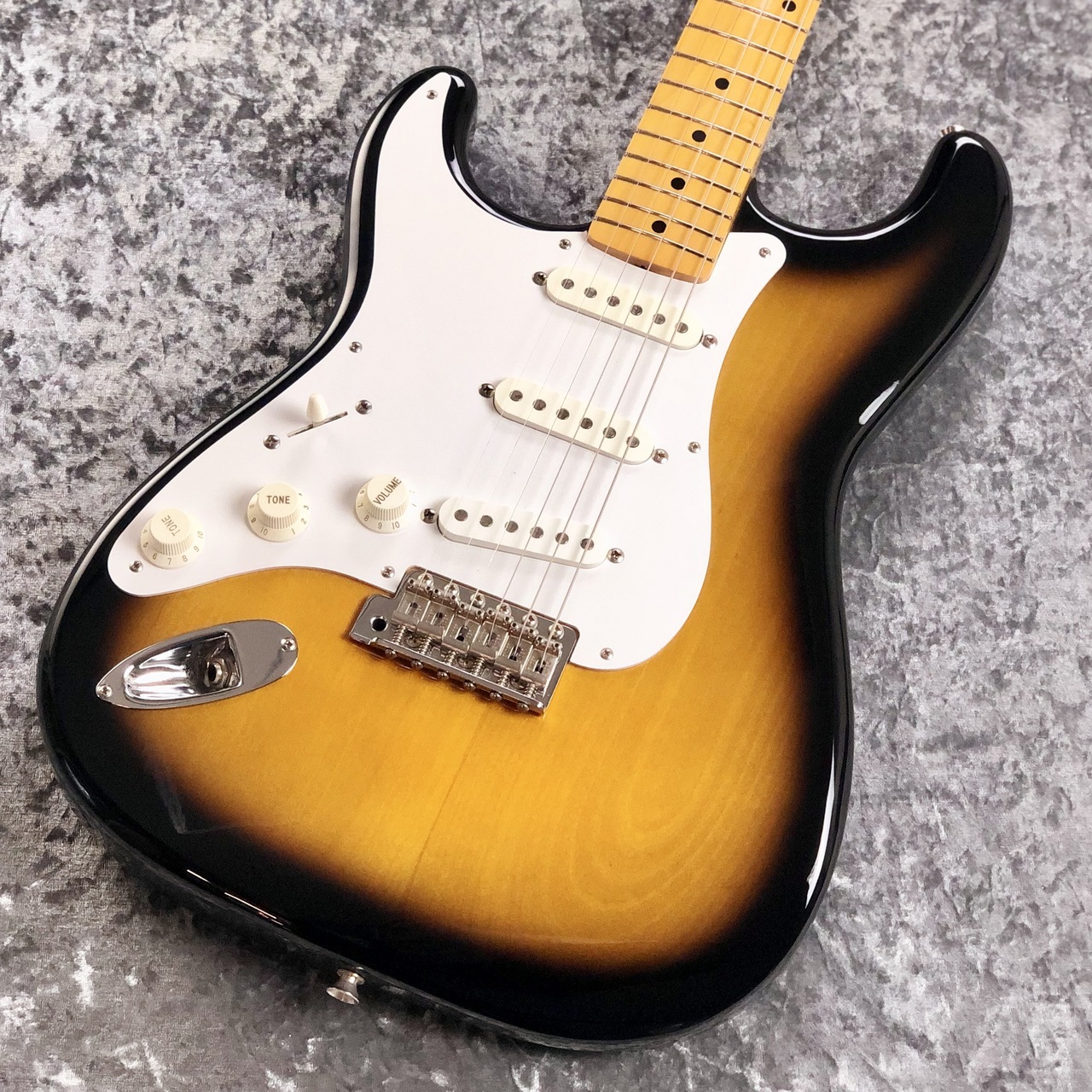 純正廉価中古美品 Fender Japan ST-57 Stratocaster ストラトキャスター CAR フェンダー