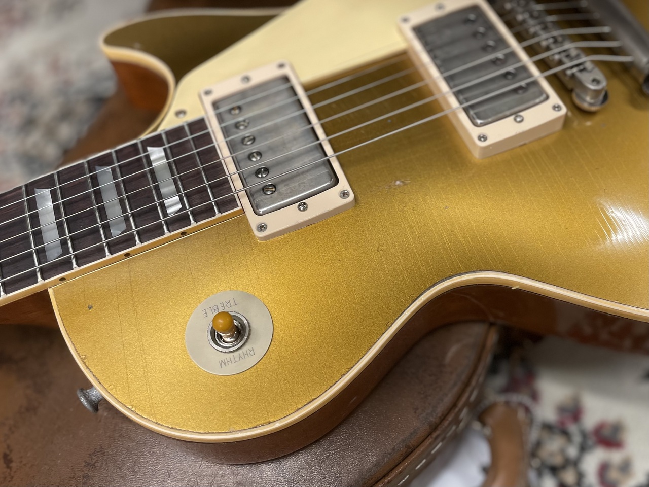 Gibson Les Paul ゴールド ギターケース付き Gibson Les Paul ゴールド ギターケース付き