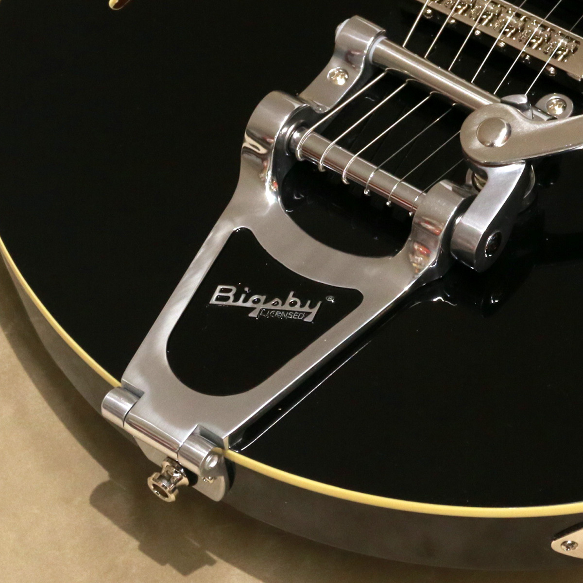 Baum Guitars Leaper Tone with Tremolo, Pure Black（新品/送料無料