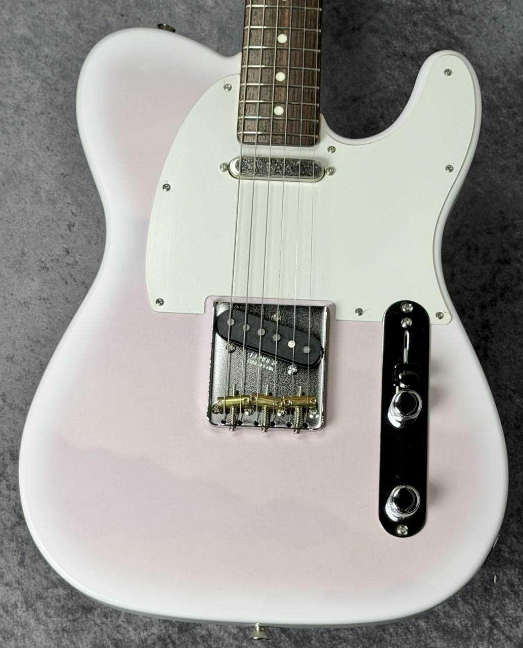 Fender Made in Japan Hybrid II 2026 Collection Telecaster Pink