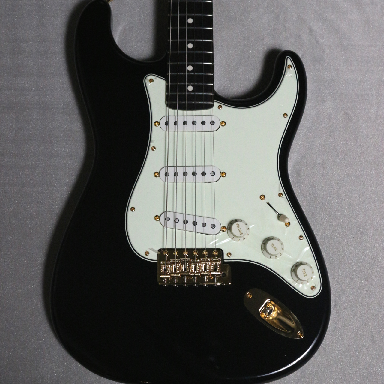 Vanzandt STV-R2 Black/MH/Gold Parts-#10022【3.53kg】【新ヘッド