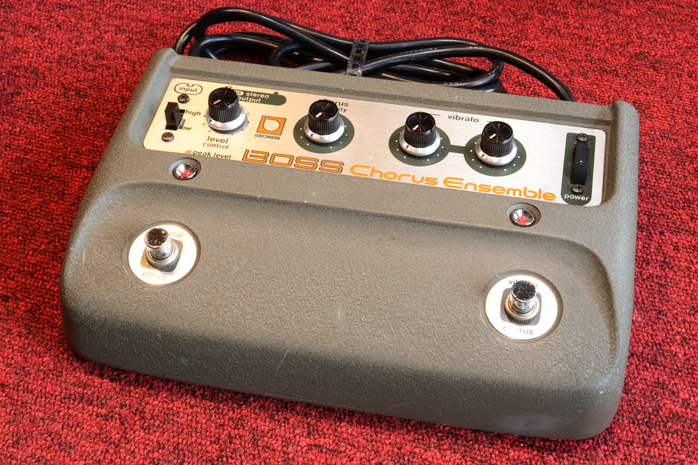 BOSSのCE-1ですBOSS CE-1 1979年製 - aretebiztech.com