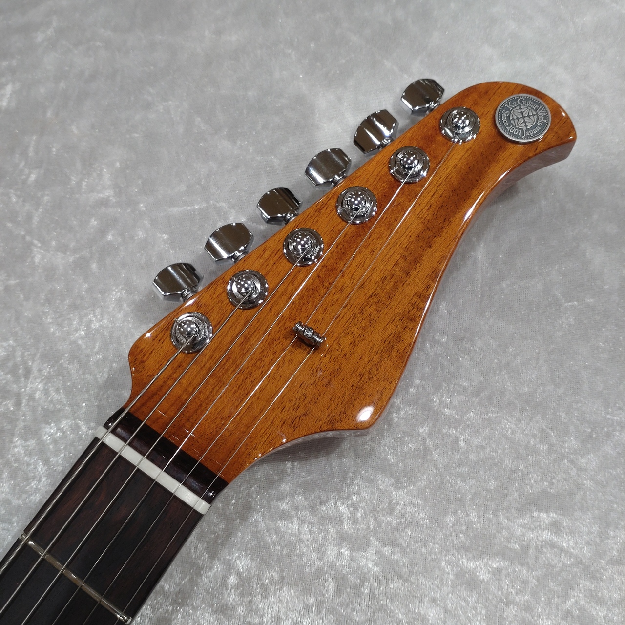 エレキギター　現状品 EVO 0101Z Trem H-Silver Maple Fingerboard LTD ｜イケベ楽器店