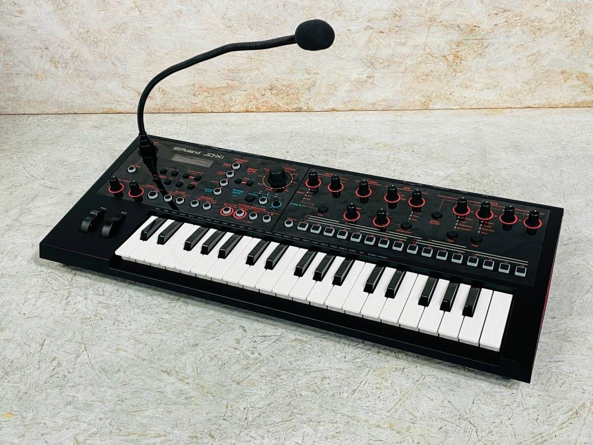 Roland JD-Xi Analog/Digital 37-Key Keyboard Synthesizer