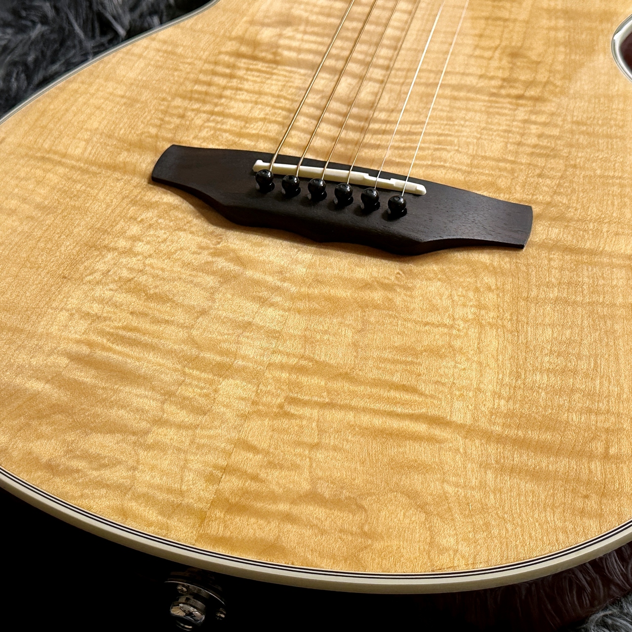 ARIA APE-100 N (Natural) 【アウトレット特価】【エレアコ】（B級特価