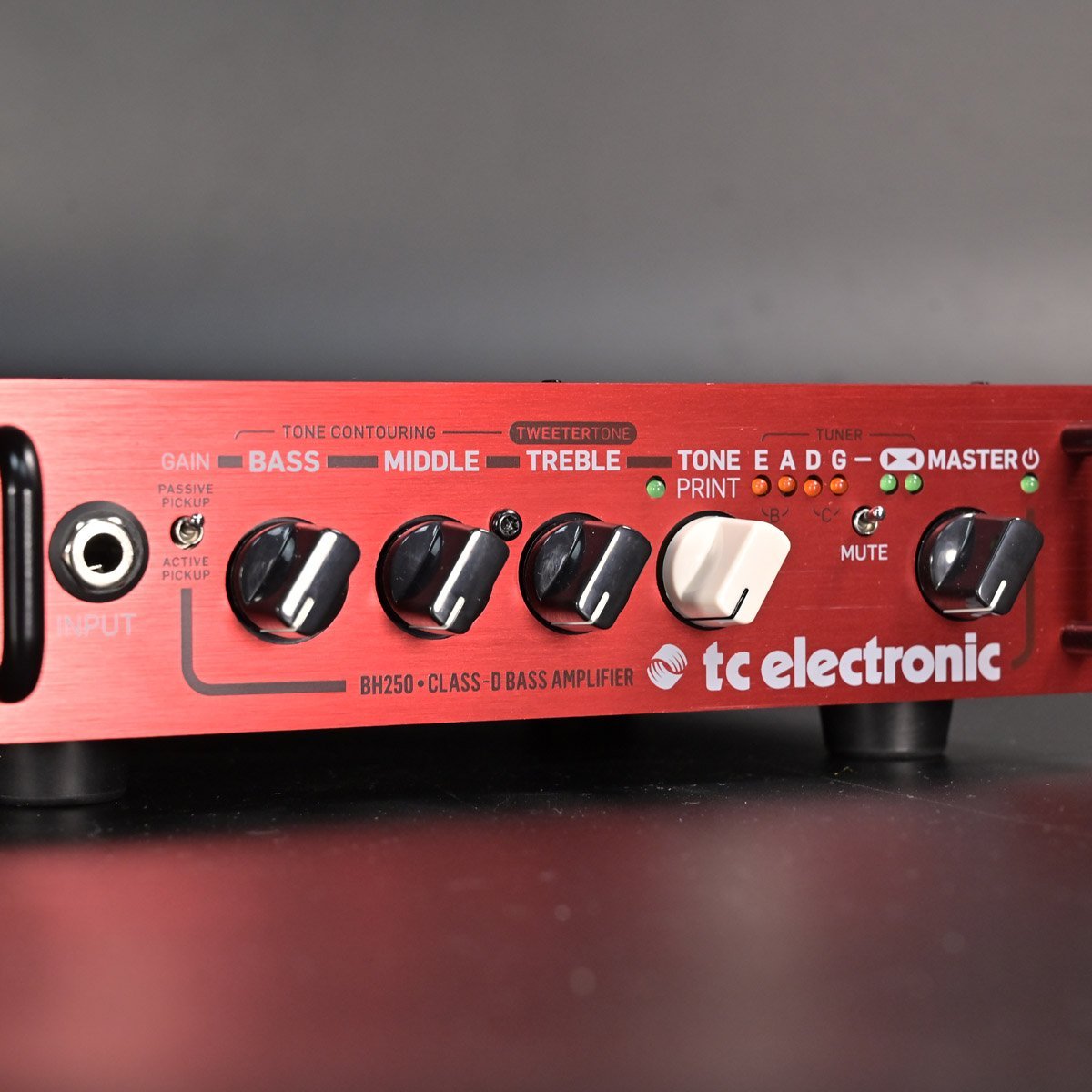 tc electronic BH250 ベース用アンプ tc electronic BH250