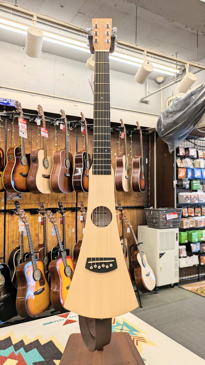 Martin トラベルギター