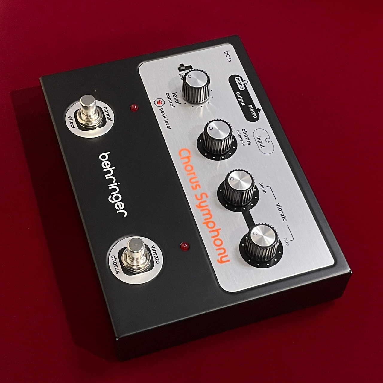 Behringer CHORUS SYMPHONY Pedal – Alto Music