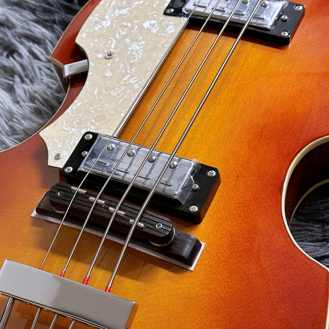 超貴重 美品 ヴィンテージ 左用 Hofner 500/1 バイオリンベース Vintage Hofner 500/1 Violin Bass Sunburst 1967 | Cream City Music