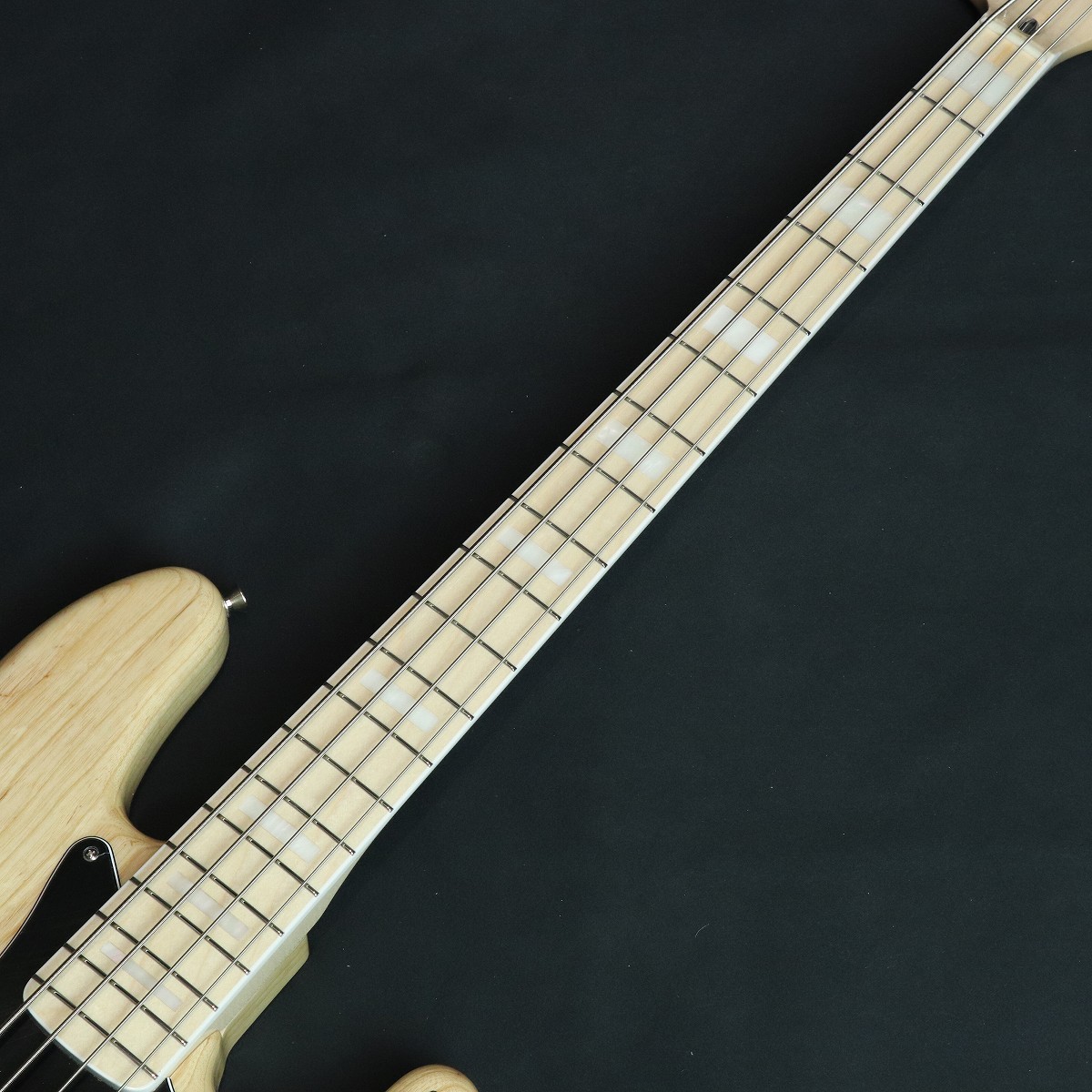 Fender Made in Japan Traditional 70s Jazz Bass Maple Fingerboard ...