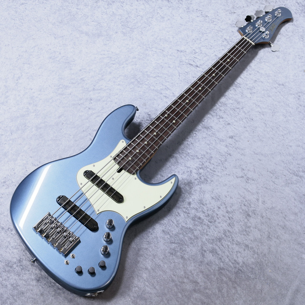 Xotic XJ-1T 5st Alder Light Aged - Dark lake Placid Blue/R