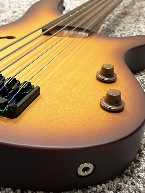 Ibanez SRH505F / NNF(Natural Browned Burst Flat)【5弦フレットレス