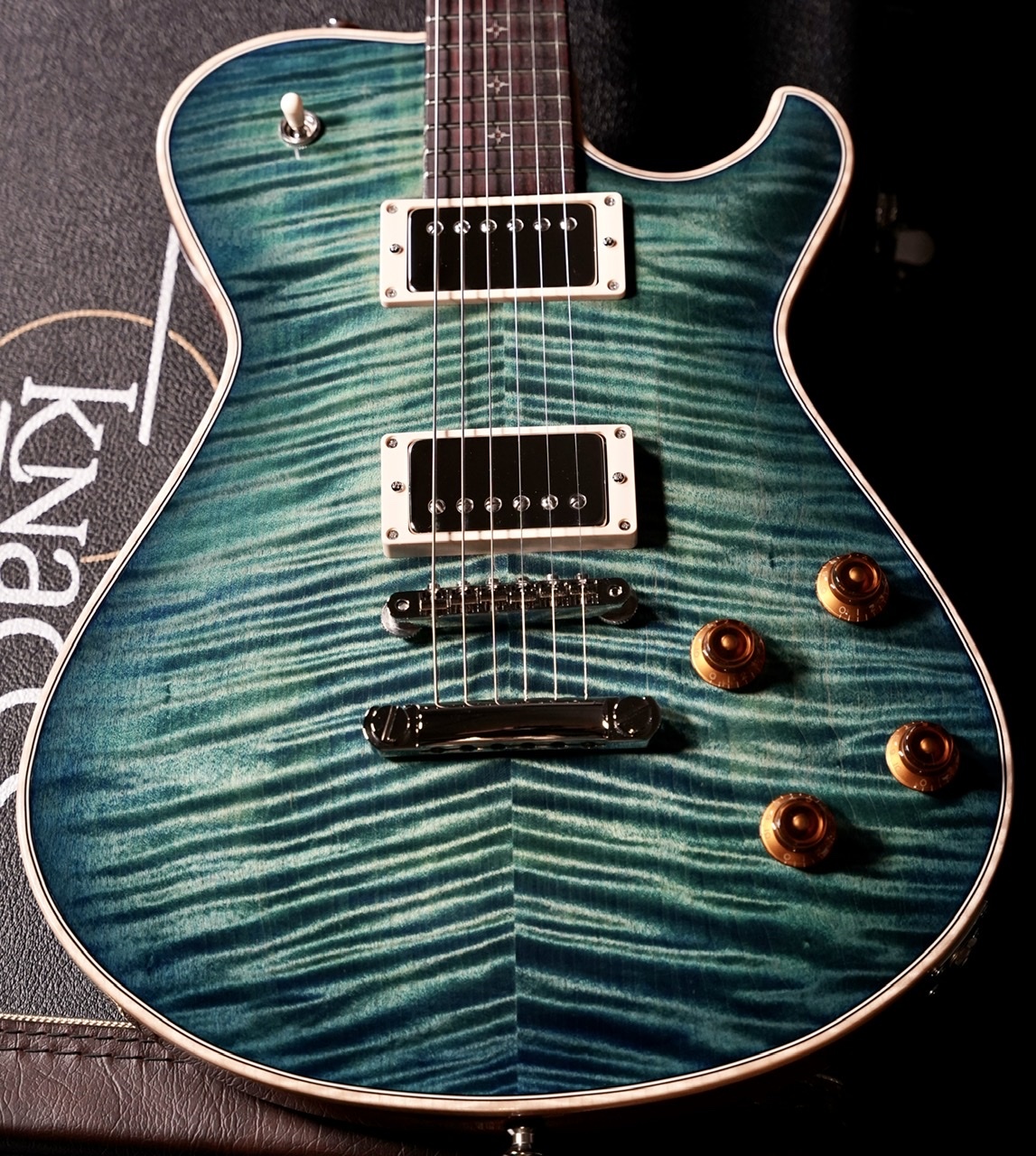 Knaggs Guitars (ナッグスギターズ) Influence Kenai T1 T.O.M/Blue