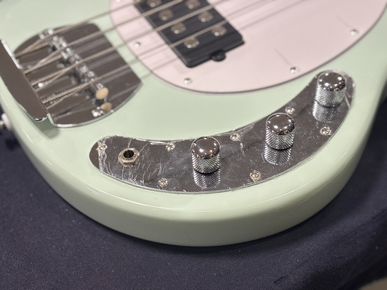 Sterling by MUSIC MAN S.U.B. Ray4 MG -Mint Green-｜アウトレット超