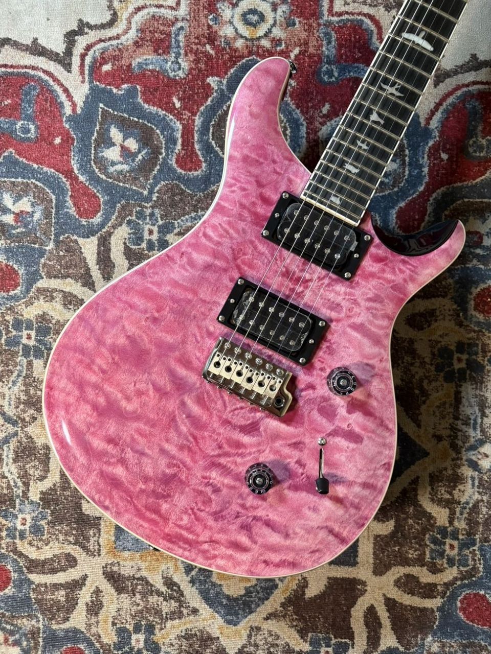 美品 Paul Smith ネオンピンクがカッコいい派手モードジョッパーズ ギター入荷速報！】Paul Reed Smith (PRS) SE CUSTOM 24(Bonnie