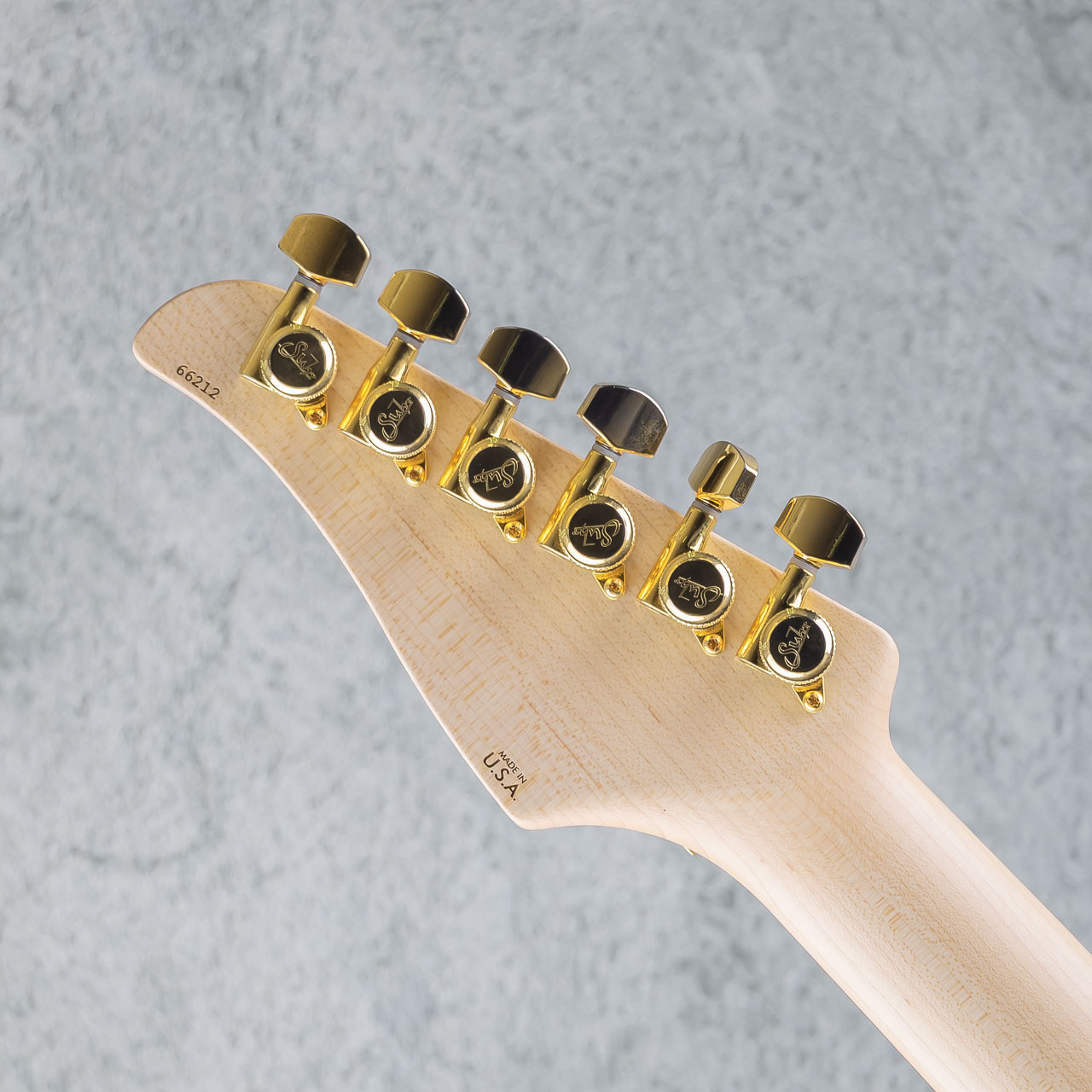 Suhr Standard EMG Pickups Black Matching Head（中古）【楽器検索