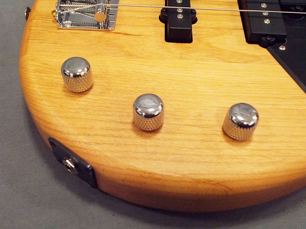 YAMAHA BB234 ヤマハ ベース イエローナチュラルサテン 楽天市場】YAMAHA BB234 YNS ヤマハ エレキベース イエローナチュラル