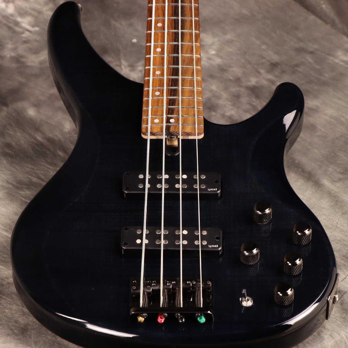 YAMAHA TRBX604FM Translucent Black (TBL) 4弦ベース [B級